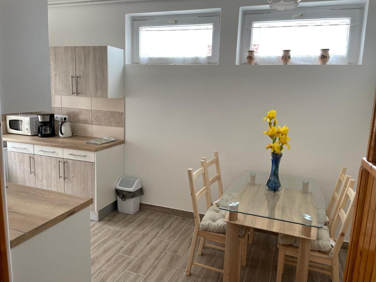Pingvin Cukraszda Apartman Balatonmáriafürdő Eksteriør bilde